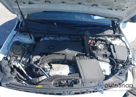 2020 Mercedes-Benz A 220 z USA, uszkodzony, nr VIN WDD3G4EBXLW037901